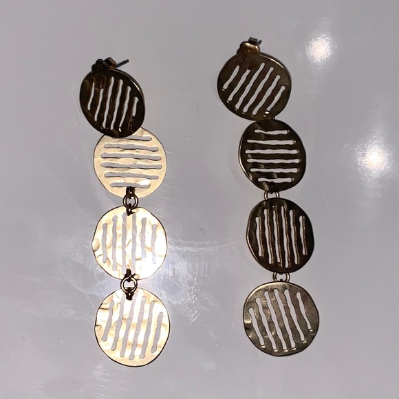 Gold tone circle drop earrings - Picture 1 of 1